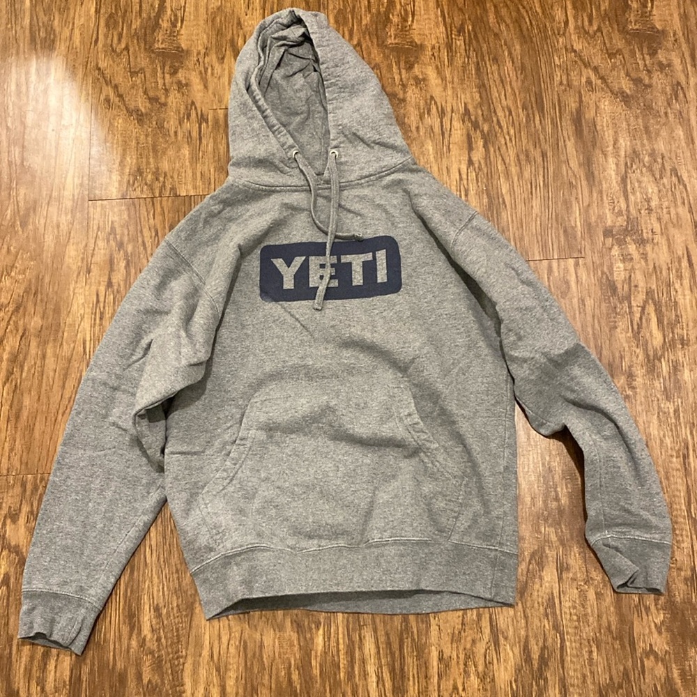 Men’s Yeti hoodie